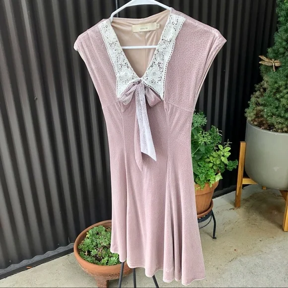 MINA UK | Dresses | Mina Uk Velour Dress With Ivory Lace Collar | Poshmark